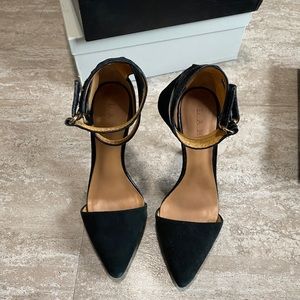 L.A.M.B. Black suede front High heel